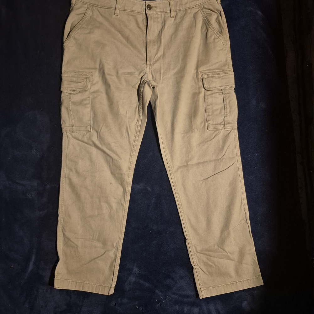 Sonoma Men's Cargo Pants in Tan